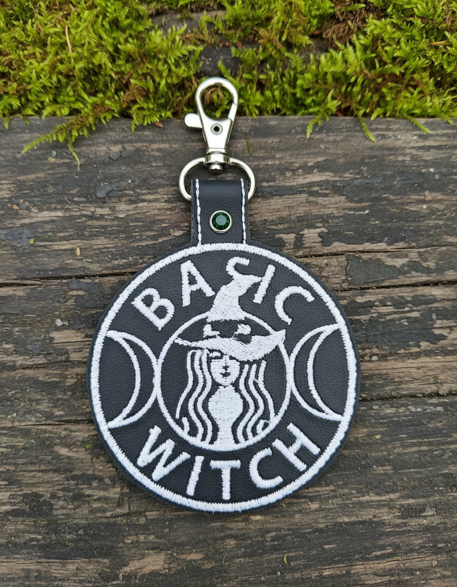 Keychain - Basic Witch