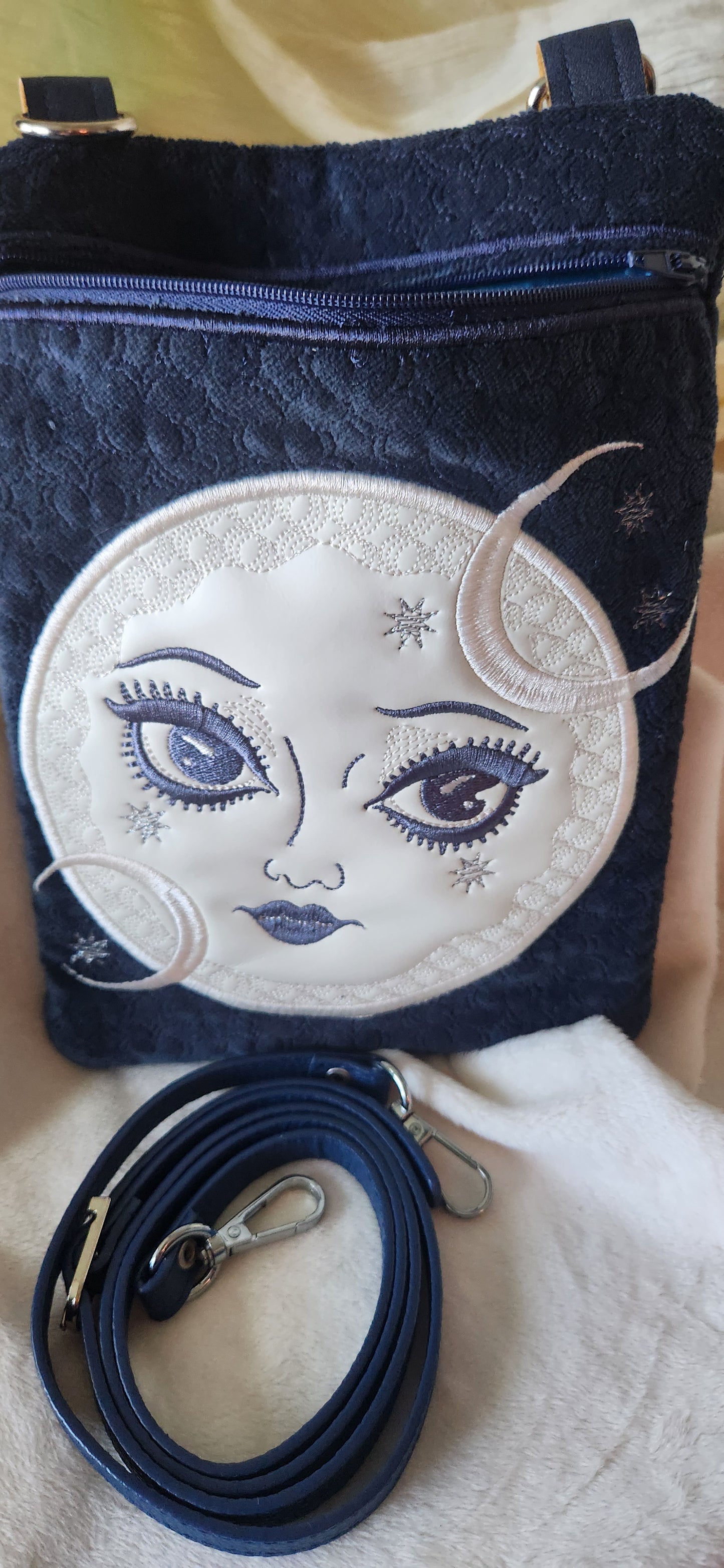 Moon Bag